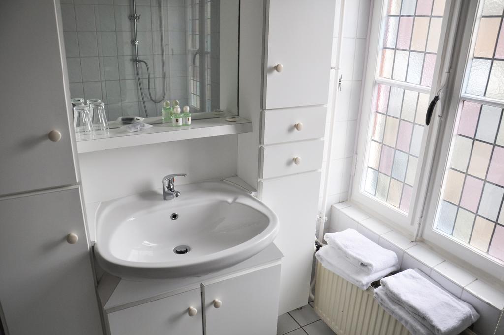 Hotel Het Anker Heythuysen Стая снимка