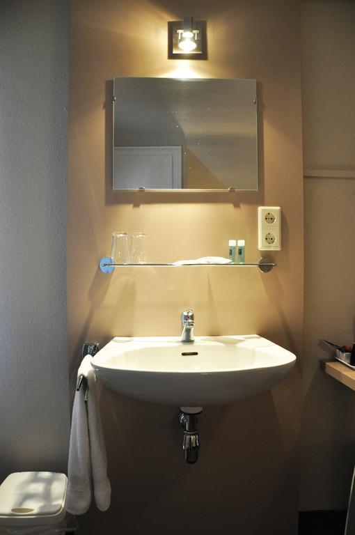 Hotel Het Anker Heythuysen Стая снимка